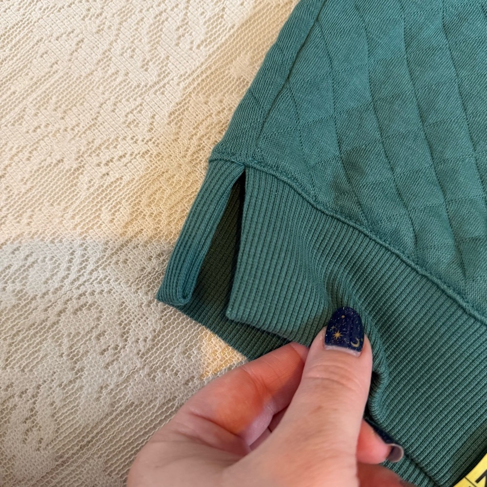Van Winkle & Co quilted lounge set - Picture 8 of 13